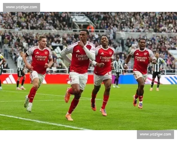 卡拉格力挺加布里埃尔：英超最具影响力的后防领袖